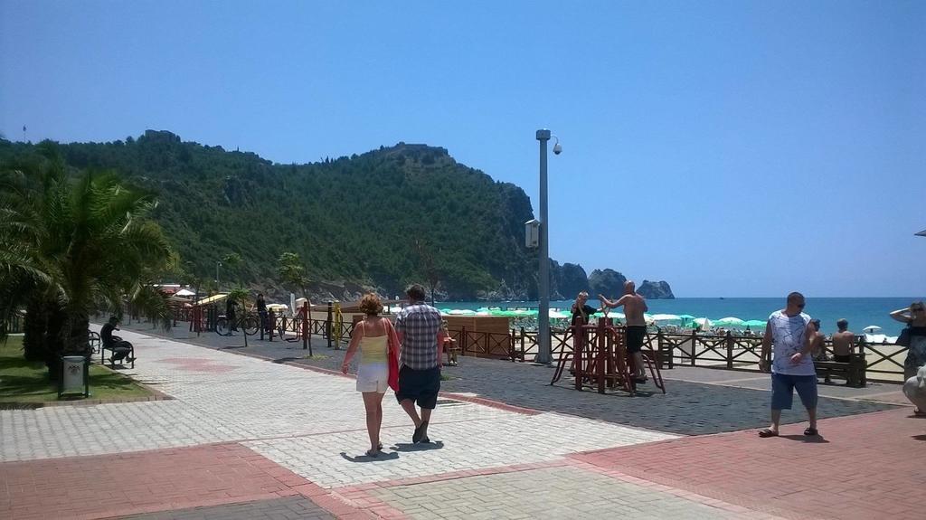 Hotel Demir
