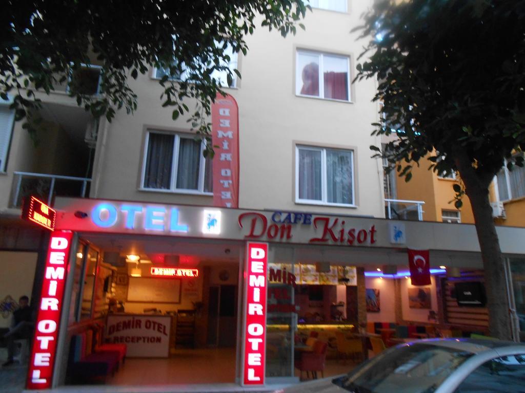 Hotel Demir