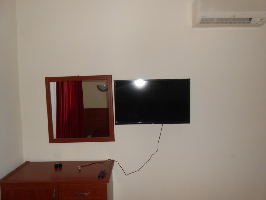 Hotel Demir